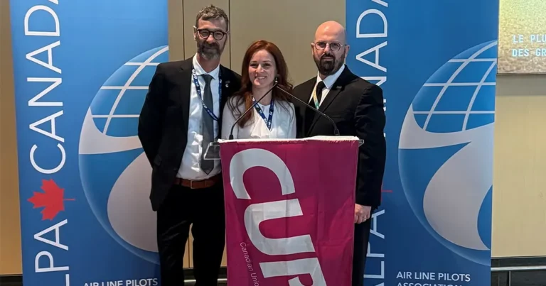 Sunwing Flight Attendants Protest Quebec City Base Closure