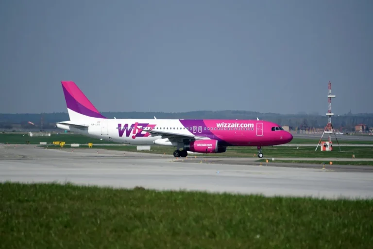 WIZZ AIR